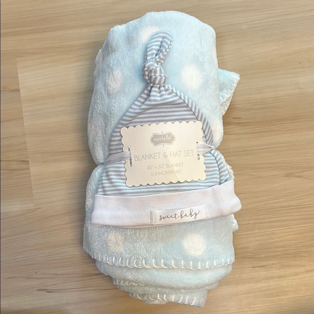Mud Pie | Blue and White Baby Blanket & Hat Set